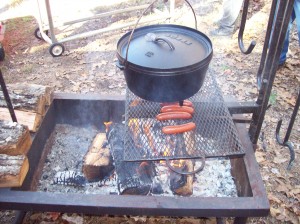 The Chili is on! And Hot Links!